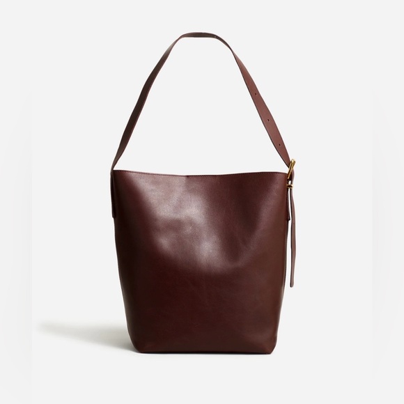 NWT! | MADEWELL The Essential Bucket Tote in Chocolate Raisin Leather - Picture 13 of 16